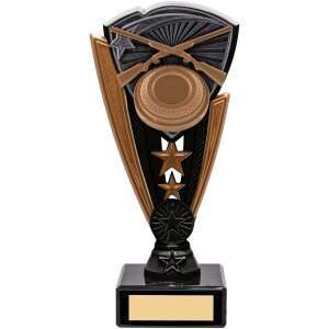 Clay shooting trophy featuring golden clay disc centerpiece with detailed finish against black and bronze wing backdrop, with silver stars and gold engraving plaque
